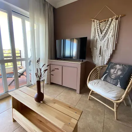 Ocean Breeze Апартаменты *
